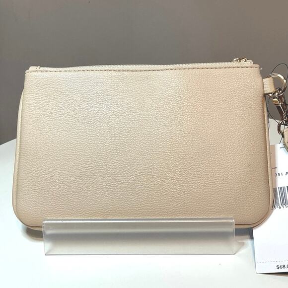 Tommy Hilfiger NWT Cream Wristlet Pebbled Vegan Leather MSRP $68 - Picture 5 of 9